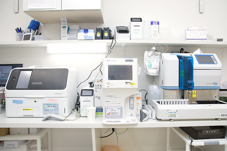 けいしょう内科クリニック 高槻市 多種多様な医療機器を備えており、早期発見・早期治療に努める