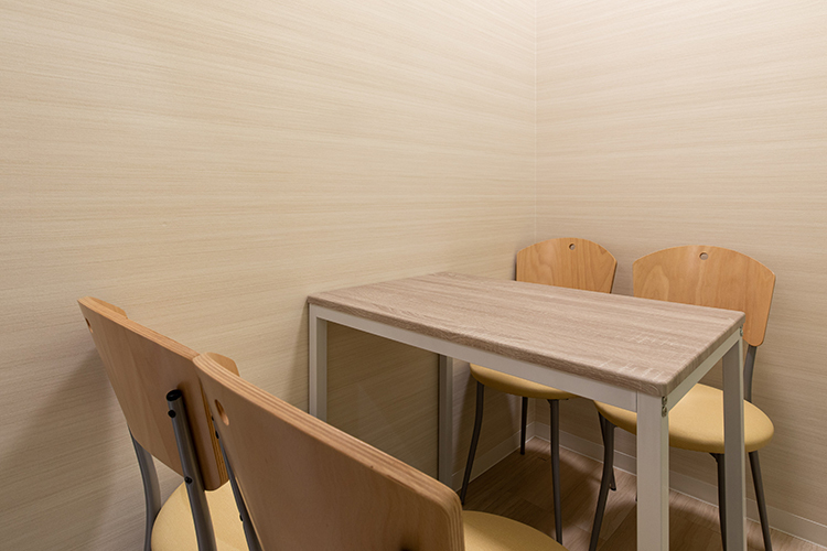 ひだまりこころクリニック名駅エスカ院 名古屋市中村区 土日も診療し、通いやすい環境が整えられている