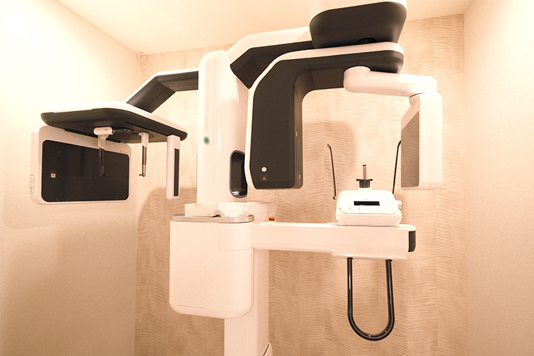 みのん歯科医院  渋谷区 歯科用CTやマイクロスコープも用いて治療を行う