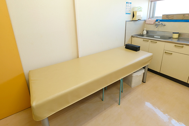 なやクリニック 堺市中区 多職種にわたるスタッフが温かい言葉がけを大切にリハビリを行う