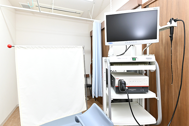 おとなとこどもの仙川泌尿器科 調布市 超音波検査機器や内視鏡検査機器をそろえる