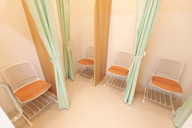 横浜綱島フォレスト内科・呼吸器クリニック 横浜市港北区 点滴室も完備