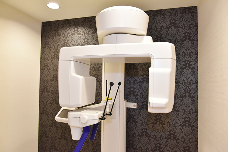 淀屋橋勝部歯科 大阪市中央区 精密なデータを用いた治療や説明を行ってくれる
