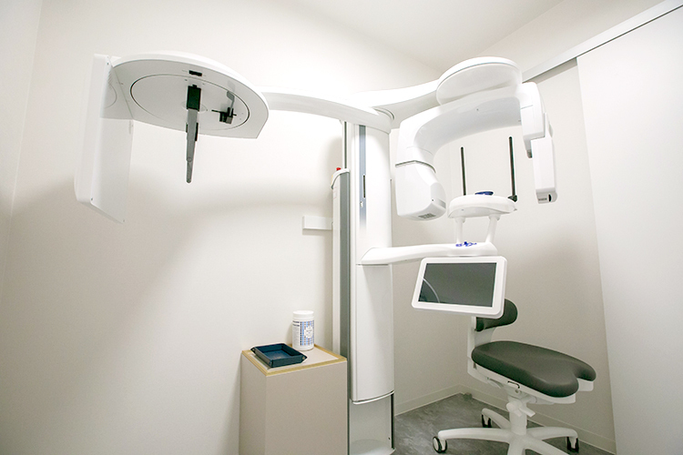 春日THREE歯科・矯正歯科 春日市 精密な検査も受けられる