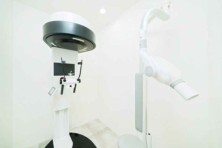 ふじしま歯科 宇都宮市 歯科用CTを使用し、精密な治療を提供
