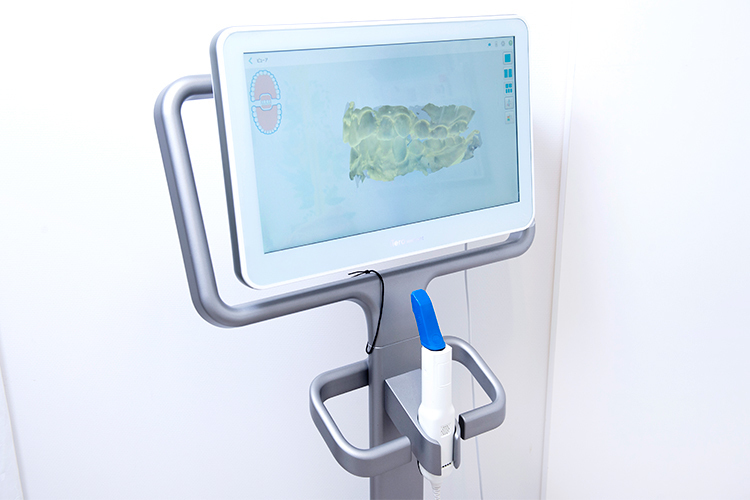 住吉ミモザ歯科・矯正歯科 江東区 精密な治療を実現するため、先進の機器の充実にも余念がない