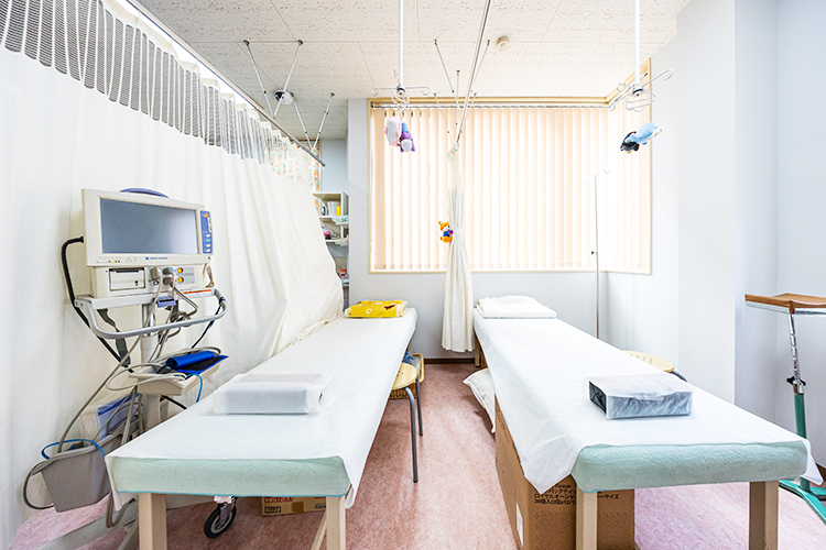 かいだ耳鼻咽喉科 名古屋市西区 聴力検査室やネブライザーも完備している