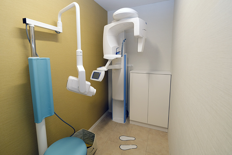 よしもと歯科医院 蓮田市 デジタルエックス線など、検査機器も備えている