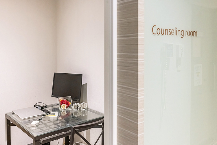 サルース デンタル オフィス 戸田市 歯科衛生士が責任を持って患者を担当し、信頼関係を築く