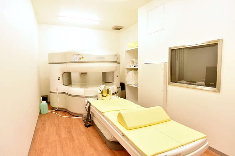 大井クリニック 西宮市 先進の機器も導入し、より精度の高い検査や治療に役立てている