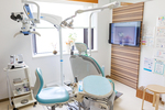 阿部歯科医院 木田郡三木町 診療内容に合わせて、個室の診療室も用意している