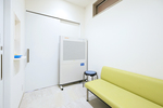 うめだクリニック 茨木市 発熱者、感染者のために別室で診察・会計まで行うことができる