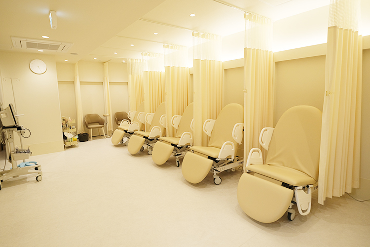 名古屋むらもと内視鏡クリニック 栄院 名古屋市中区 検査後、休んだままリカバリールームへと移動できる