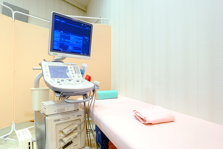 優ウィメンズクリニック 川崎市高津区 先進の検査機器を多くそろえ、診断力の向上を図る