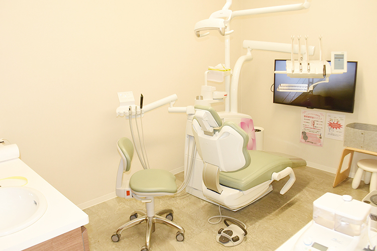 奈良やすらぎ歯科 奈良市 診察室もプライバシーを尊重したゆとりあるスペース