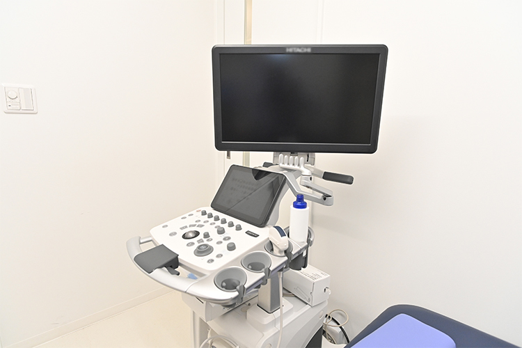 おき泌尿器科クリニック 富田林市 エコーや内視鏡、レントゲンなど機器も充実