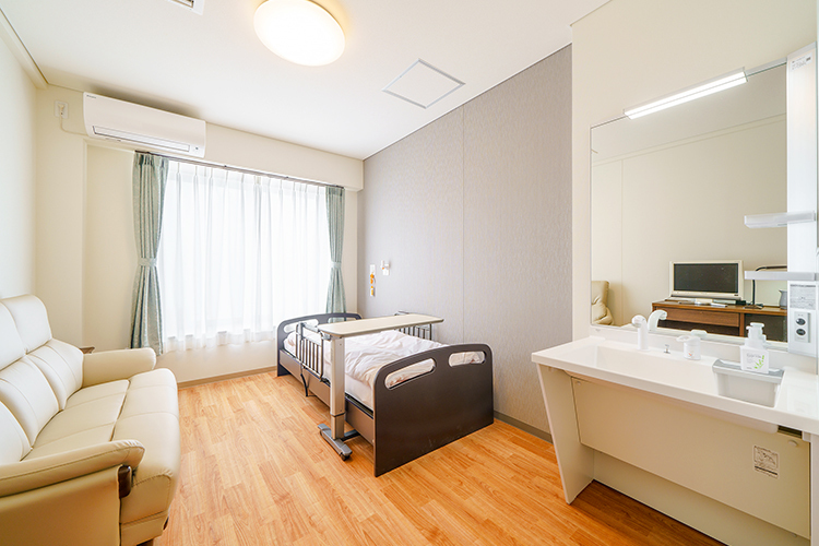かわぐちレディースクリニック 川口市 ホテルライクな空間で、入院中も心地良くリラックスできる