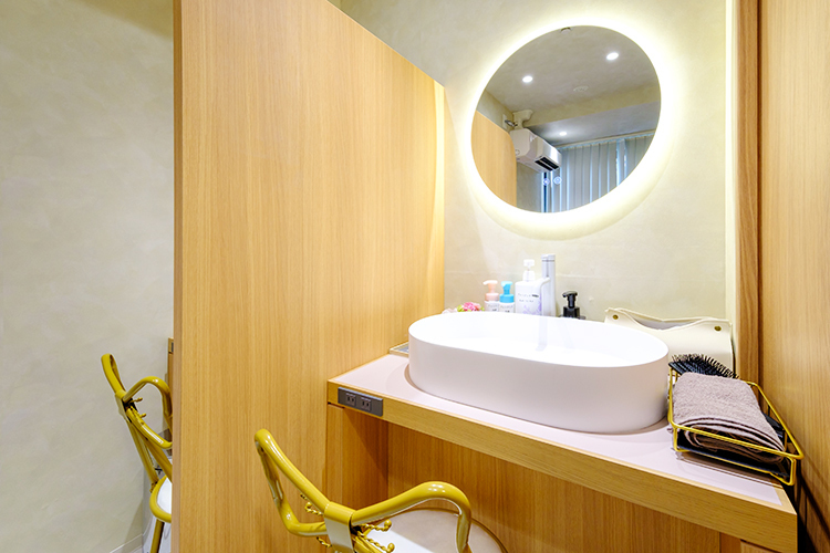 勝どき駅前ネネクリニック 中央区 美容皮膚科専用のパウダールームを備えている