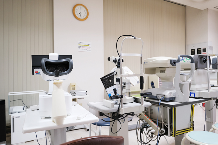 野村眼科 川崎市麻生区 各種検査機器を導入し、精密な診断に役立てている