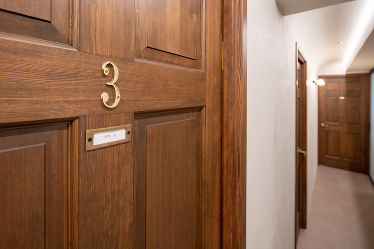 北参道こころの診療所 渋谷区 友人の家に遊びに来たような温かみのある内装