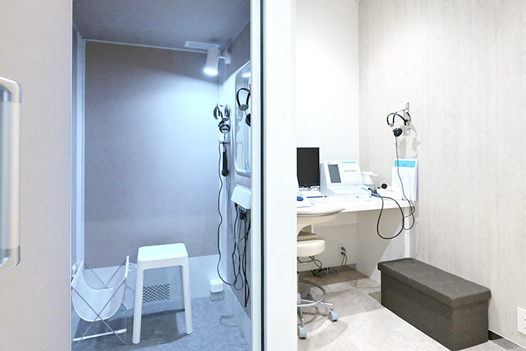 鈴木耳鼻咽喉科 大阪鼻サージクリニック 大阪市西区 さまざまな機器を導入し、幅広い診療に対応