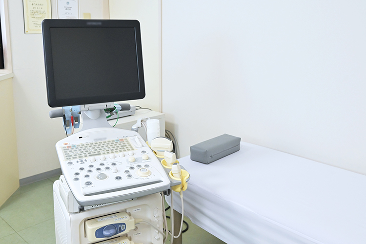 真野内科クリニック 吹田市 エコーをはじめ、さまざまな検査に対応