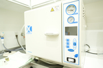 平塚あきやまデンタルクリニック 平塚市 ヨーロッパ規格の高圧蒸気滅菌機を設置