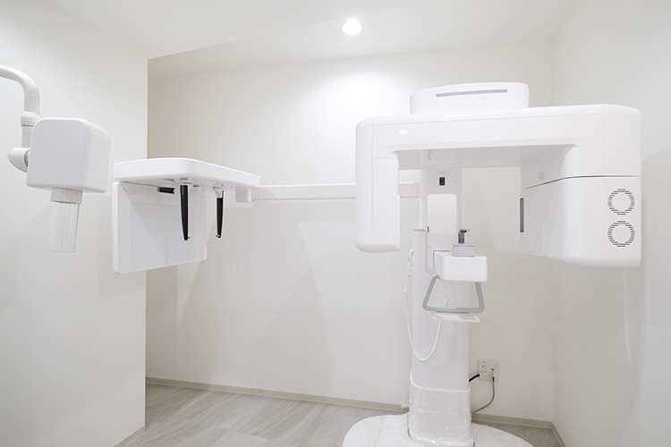 ゆうなぎ歯科・矯正歯科志木 新座市 歯科用CTを用いて精密な検査を行う