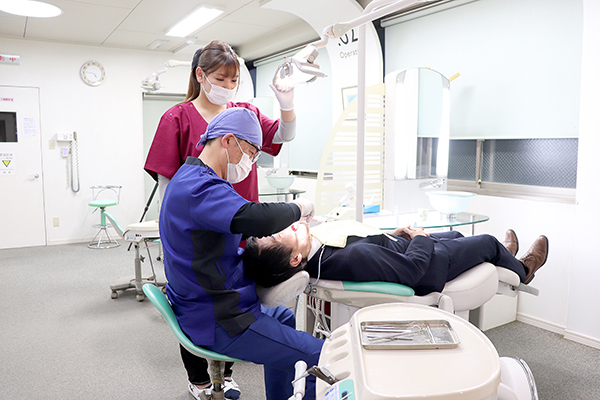 アクア矯正歯科 鹿児島市 患者のニーズに合わせて幅広い治療を提供する