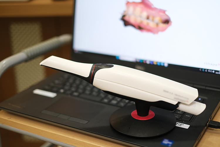 医療法人社団信英会 森山歯科医院 杉並区 先進の機器を導入し、精密な検査に努める