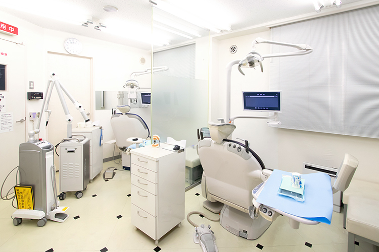 井上歯科医院 千代田区 患者目線の診療を心がける