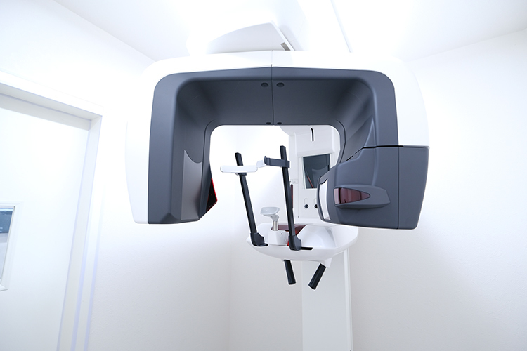 野澤歯科医院 成田市 歯科用CTを用いて緻密な治療計画を立てる