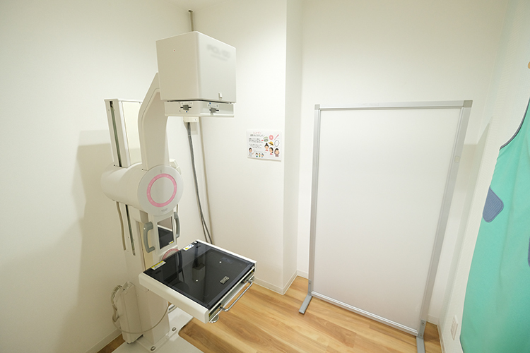 きよはら耳鼻咽喉科 福岡市南区 医師が必要に応じて検査を行い、丁寧に説明する