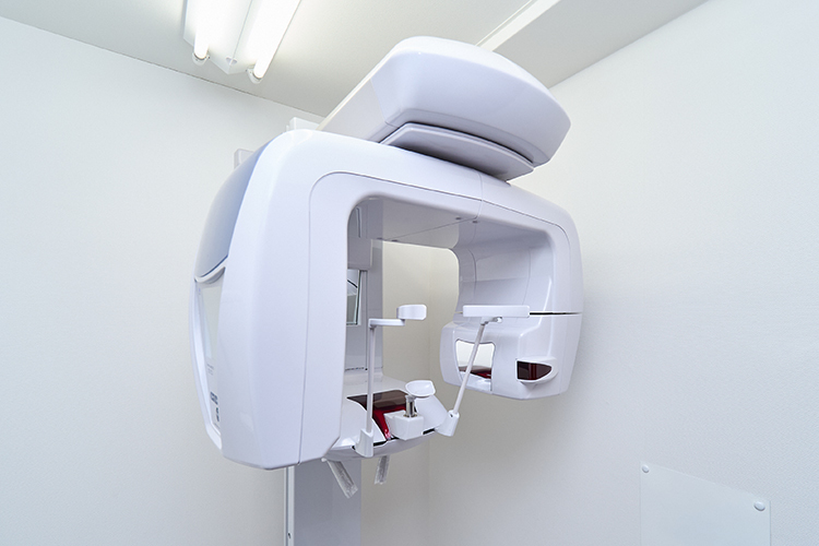 マエザワデンタルクリニック成城 世田谷区 デジタルエックス線検査装置を用いた精密な診療を提供