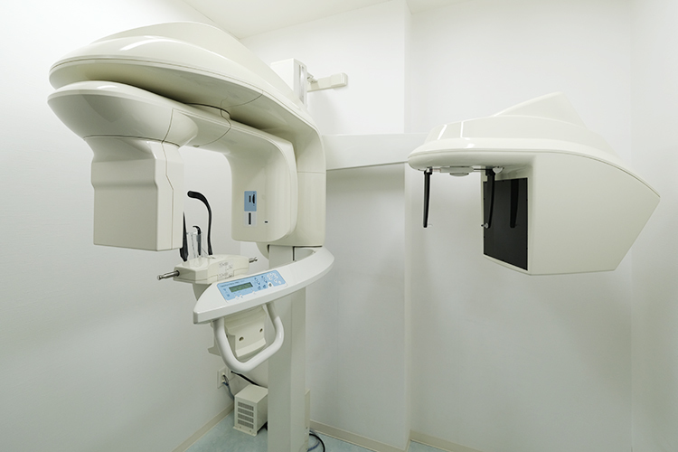 オーラルクリニック宮崎台 川崎市宮前区 歯科用CT、口腔内スキャナーなど充実の設備