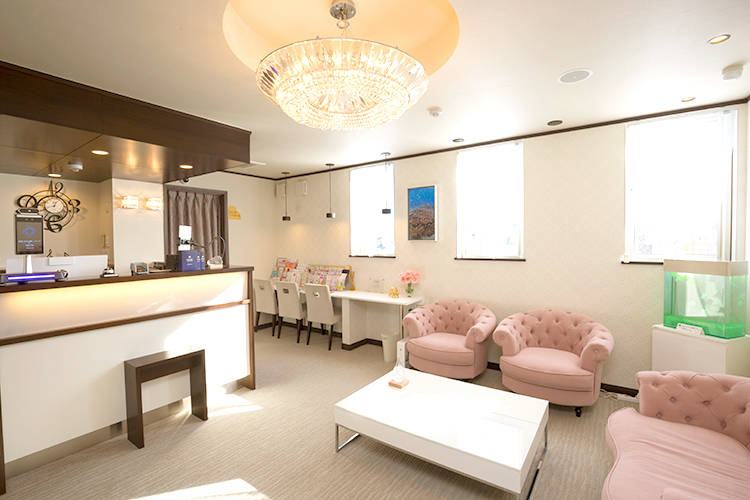 たけだ皮膚科スキンケアクリニック 札幌市厚別区 2階にある美容皮膚科専用の待合室