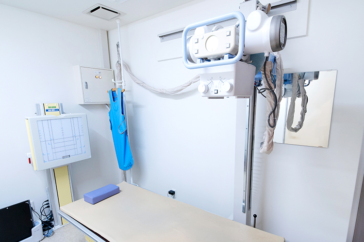 嶺整形外科クリニック 横浜市鶴見区 院内ではレントゲン検査や骨密度検査が可能