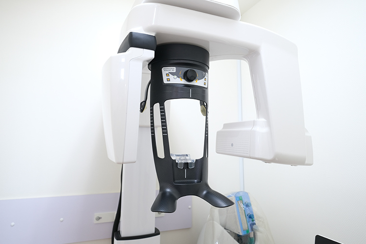 あさひ歯科クリニック 日高市 歯科用CTを完備しており、適切な治療計画を立案する