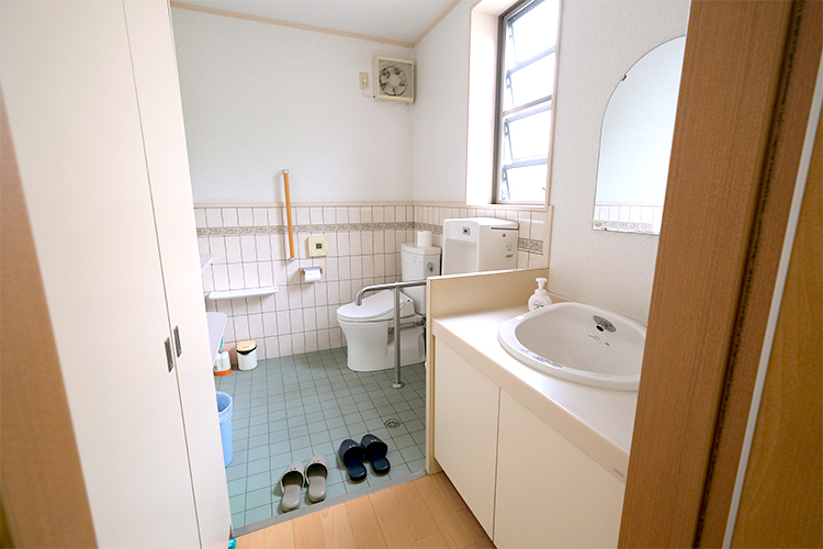 国枝内科 名古屋市千種区 トイレがリニューアルされ、清潔感がある