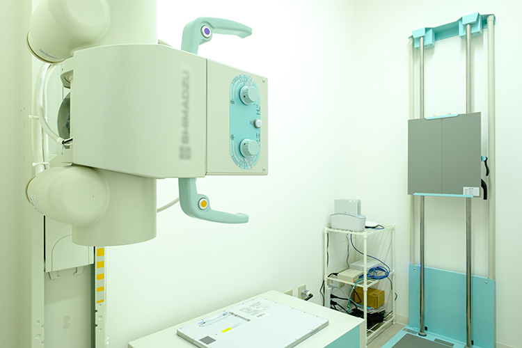クリニックプラス高円寺 杉並区 エックス線検査機をはじめ、検査機材も充実