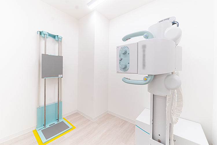 クリニックプラス西船橋 船橋市 胸部エックス線検査機器など、各種検査機器を備えている