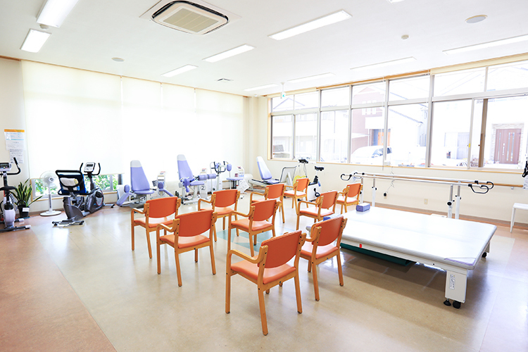 おかざきいしむら整形外科 岡崎市 デイケア施設「ロコモケアきらり」も併設している