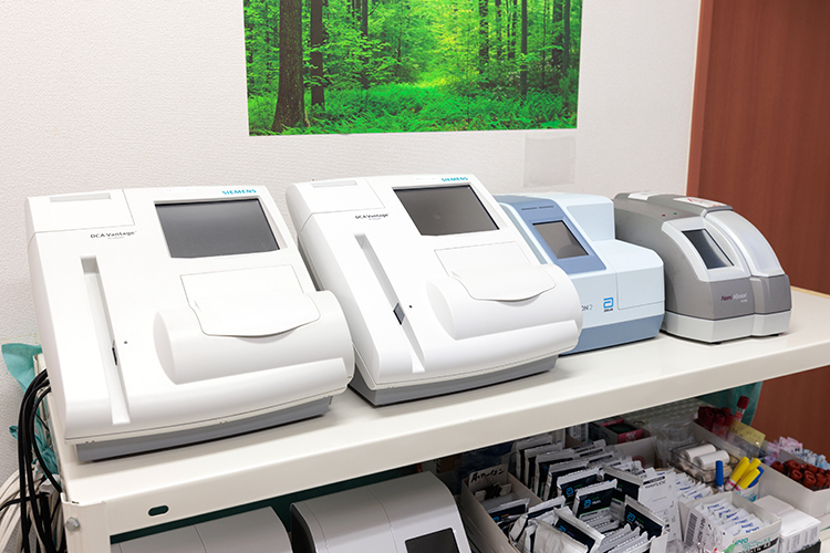 伊藤メディカルクリニック 新宿区 さまざまな検査機器が導入されている