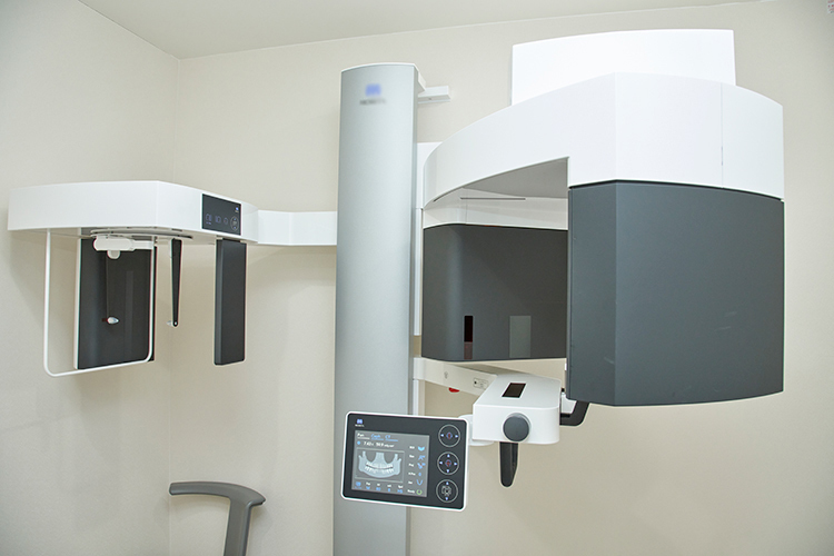 HALO DENTAL CLINIC 大阪市中央区 歯科用CTも導入し、より精度の高い治療に努める