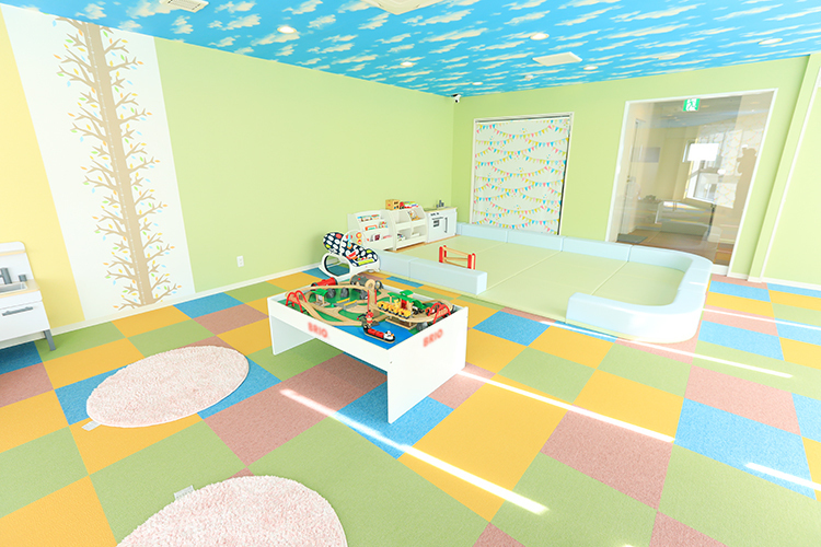 こんどうファミリー歯科 知立市 2階には託児スペースも確保されている