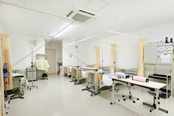 河田外科脳神経外科医院 松山市 患者とのコミュニケーションを大切に、寄り添った診療を行う