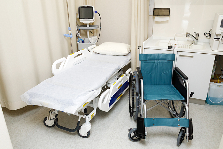 おきたクリニック 大阪市浪速区 緊急搬送にも備える体制が完備