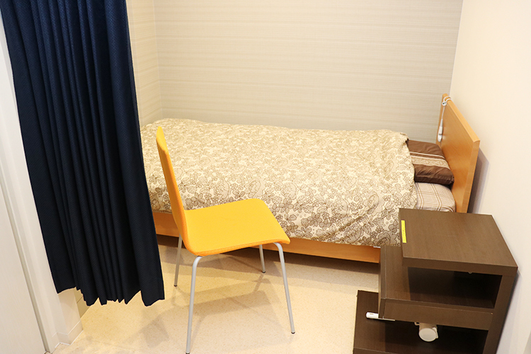 西蔭メディカルクリニック 鹿児島市 治療の後に、患者が休むことができる回復室