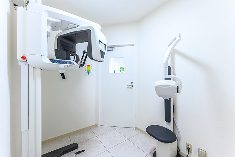 かわはら歯科 新小郡クリニック 小郡市 歯科用CTをはじめ、各種機器を完備している
