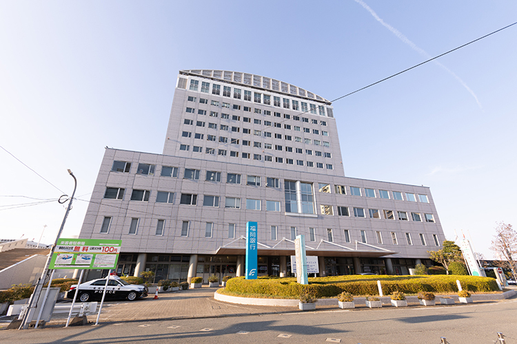 長浜市場歯科 福岡市中央区 福岡市中央卸売市場に隣接する市場会館の2階にある